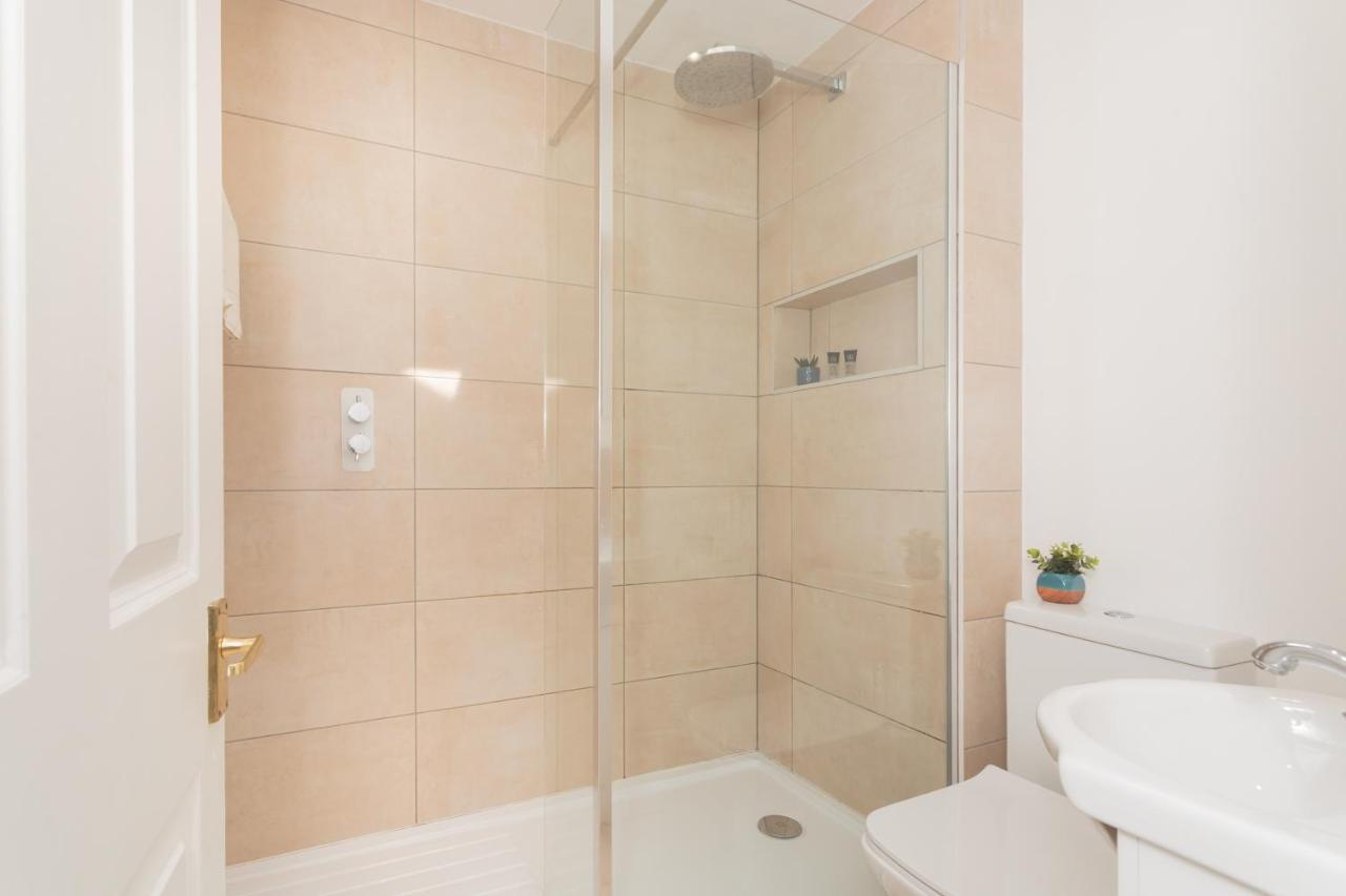 Crescent Mews Apartment Bath Bagian luar foto