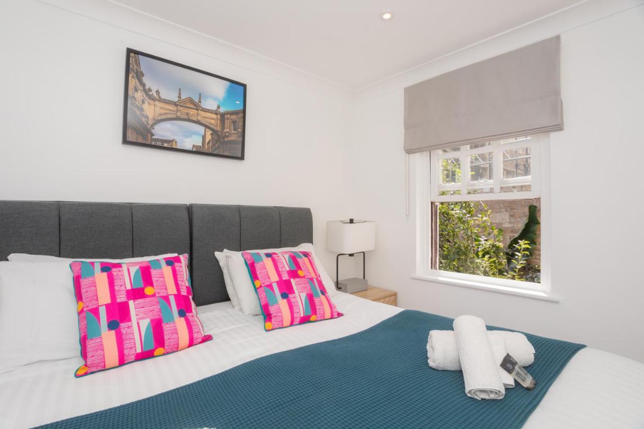 Crescent Mews Apartment Bath Bagian luar foto