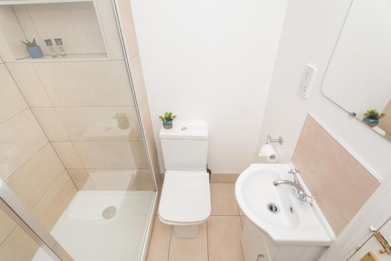 Crescent Mews Apartment Bath Bagian luar foto