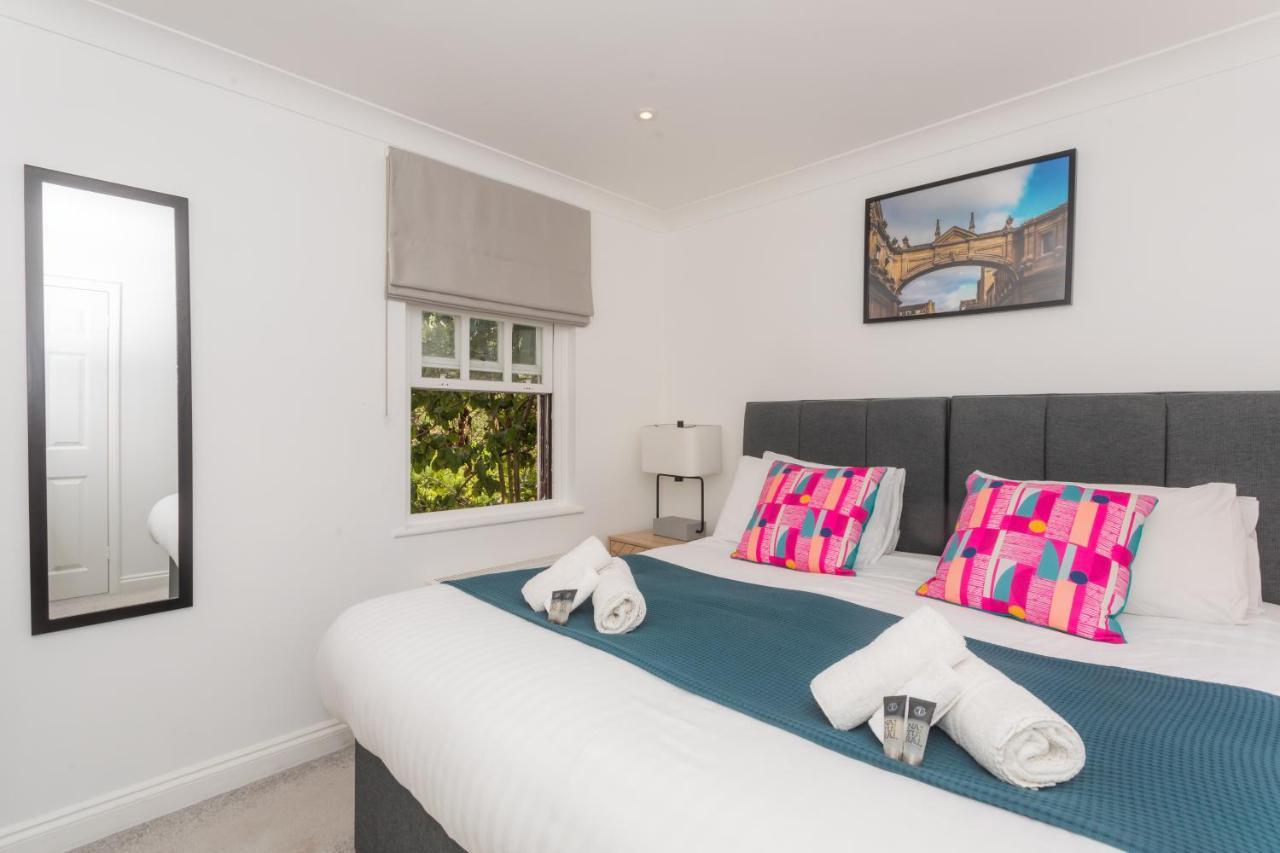 Crescent Mews Apartment Bath Bagian luar foto